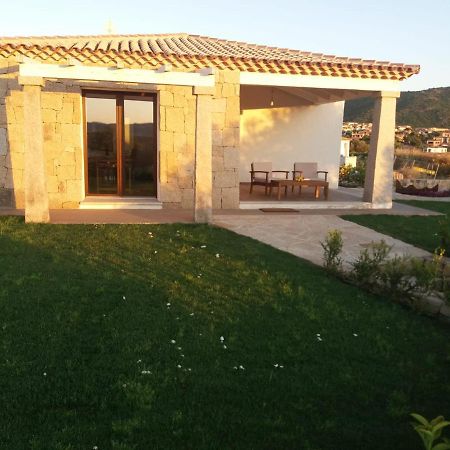 Villa Indipendente Al Mare Budoni Танаунелла Экстерьер фото